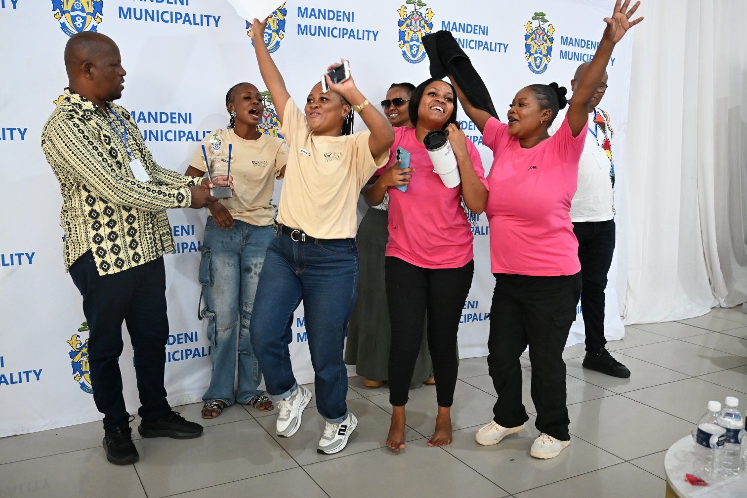 Bathole ithuba lokuzimaketha osomabhizinisi kwi-SMME Fair & Exhabition yakulonyaka