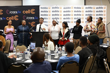 IMDDA IKHUTHAZA UKUTHOLAKALA KWEMITHOMBO YEMALI EHLUKAHLUKENE EZITESHINI ZOMPHAKATHI 